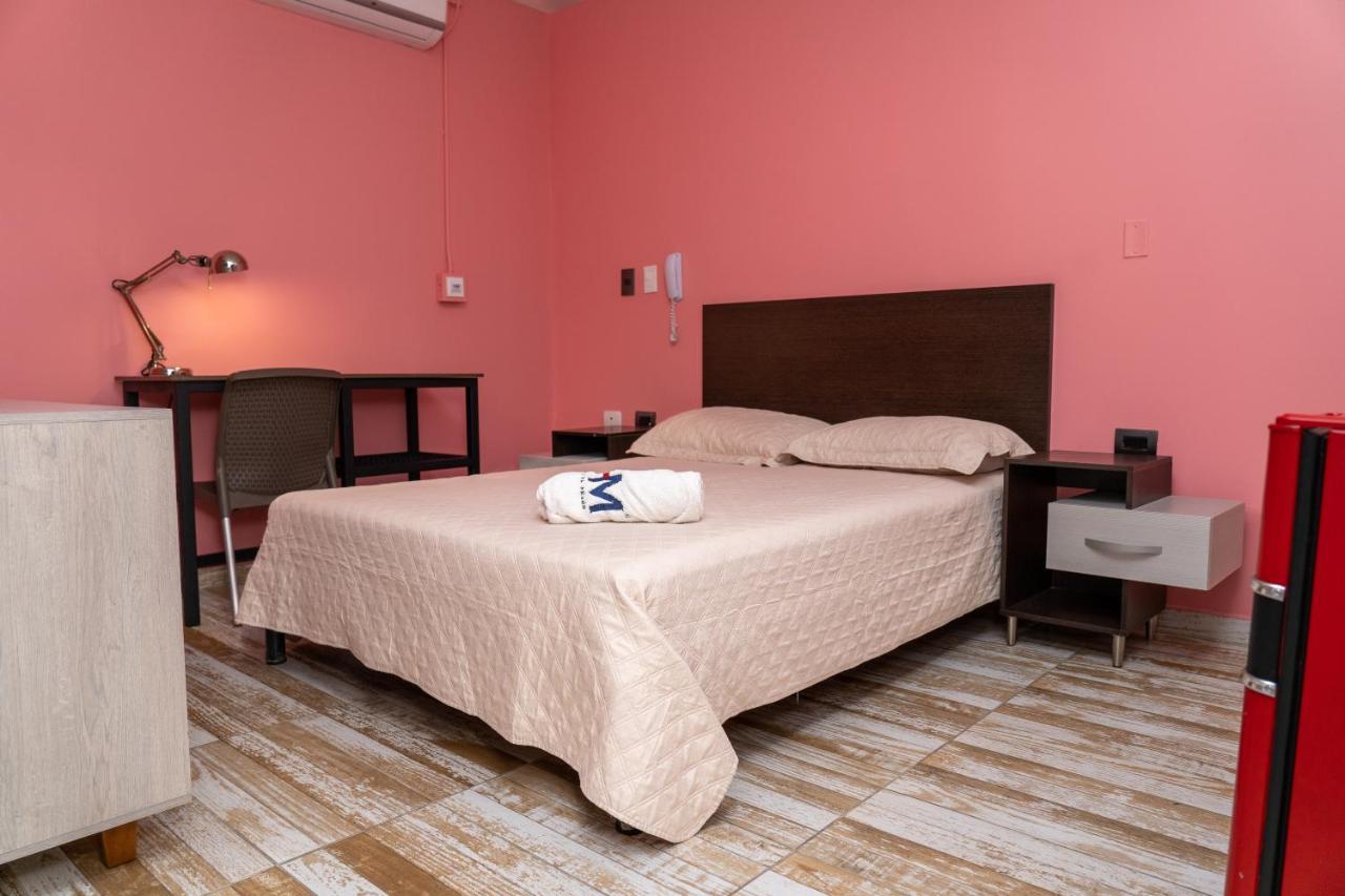 Hotel El Meson La Dorada Zewnętrze zdjęcie