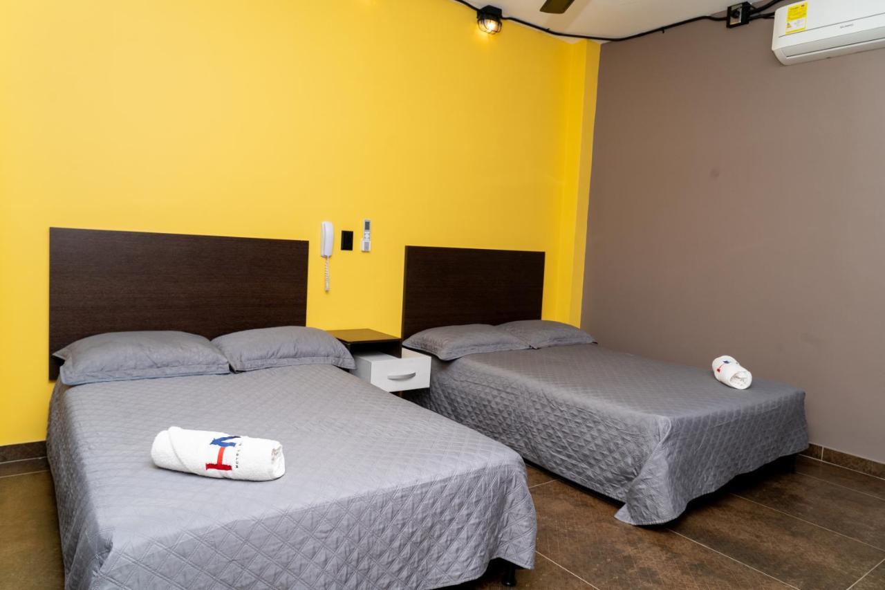 Hotel El Meson La Dorada Zewnętrze zdjęcie