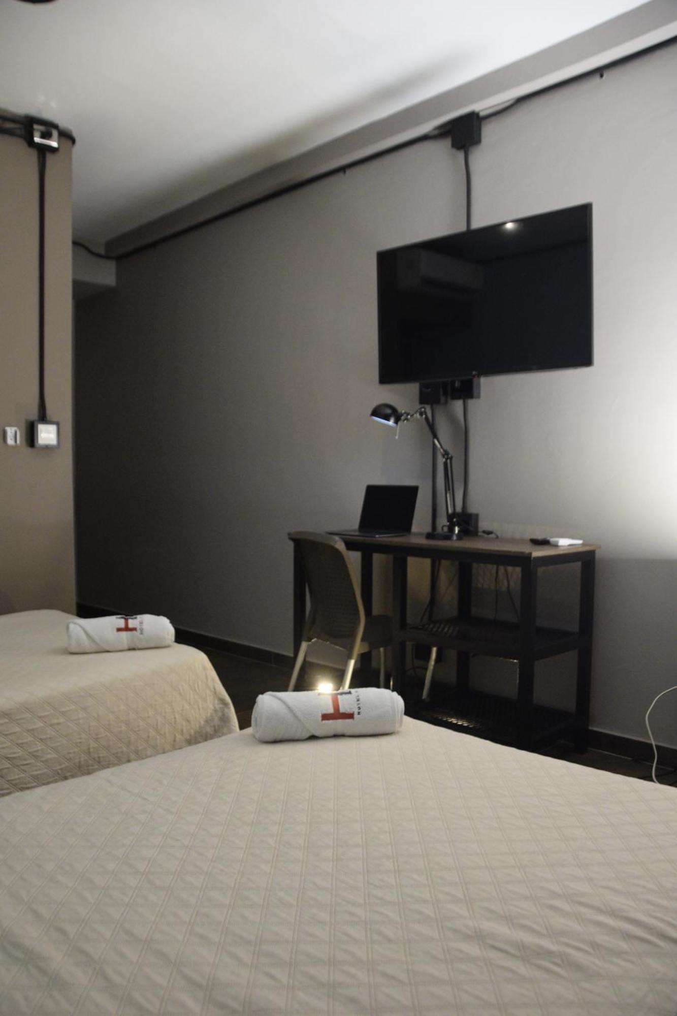 Hotel El Meson La Dorada Zewnętrze zdjęcie