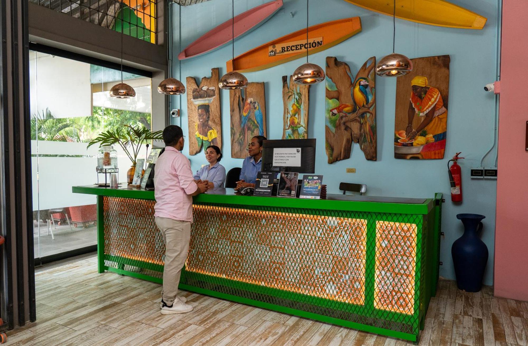 Hotel El Meson La Dorada Zewnętrze zdjęcie